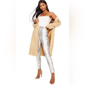 PrettyLittleThing White Faux Leather White Snake Skin Pants Size: 4